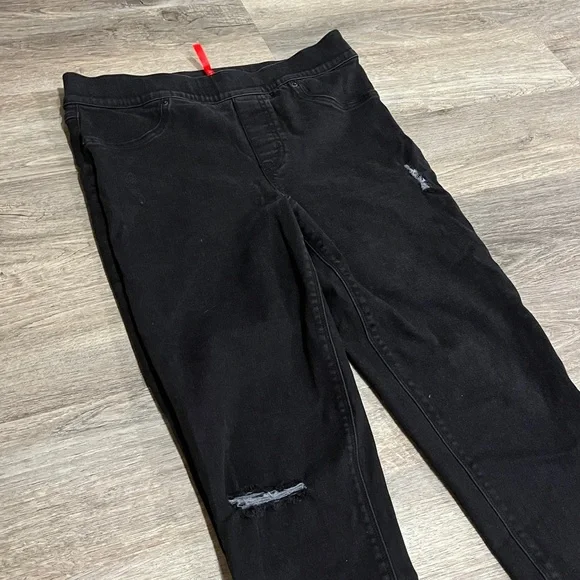 Spanx Women’s Black Distressed High Rise Skinny Pants with Raw Hem Size Large - Picture 3 of 8